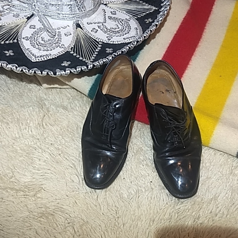 Black leather shoes master cobbler Hecho Mexico HP